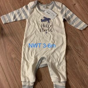 Long-sleeve Onesie